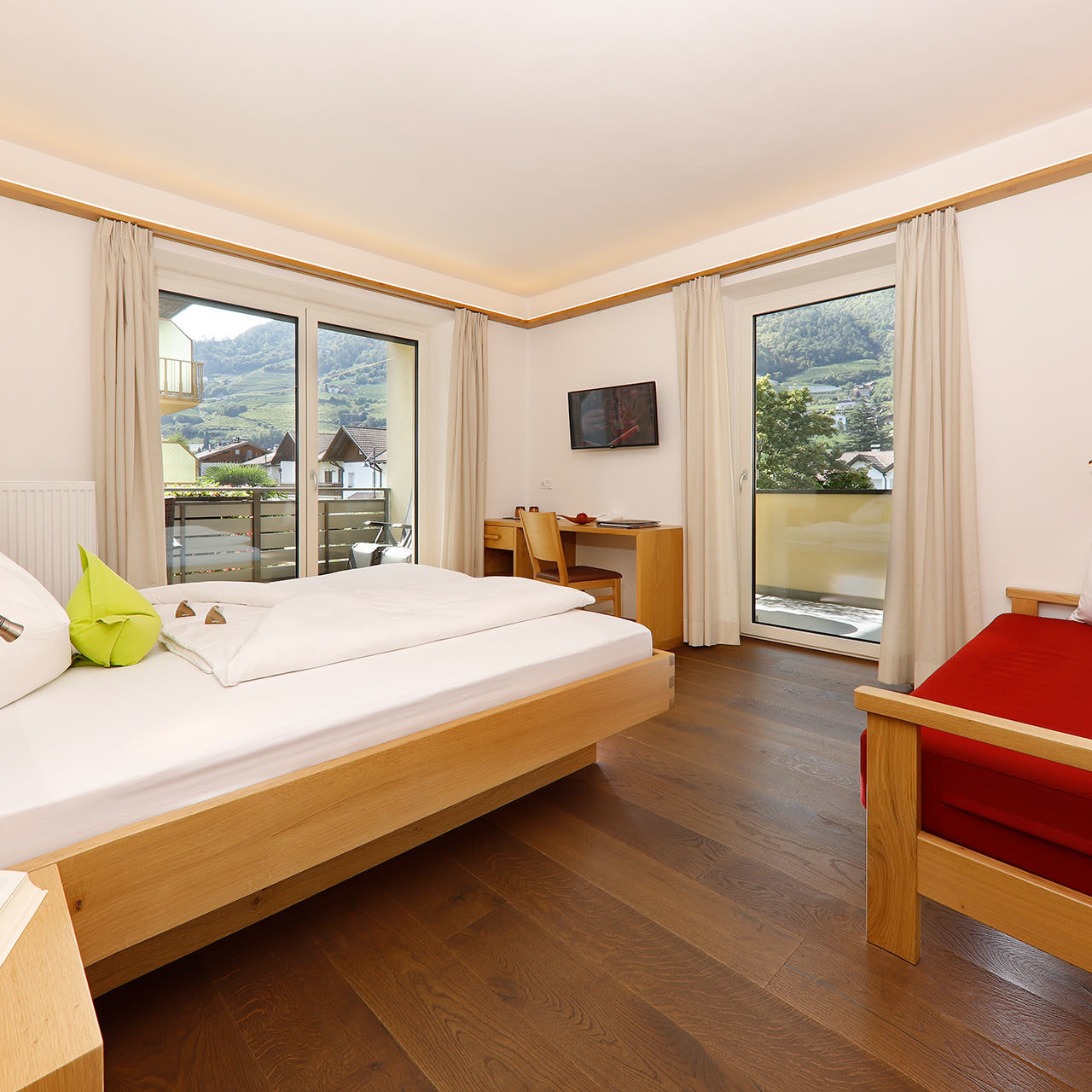 GarniRaffein doppelzimmer couch