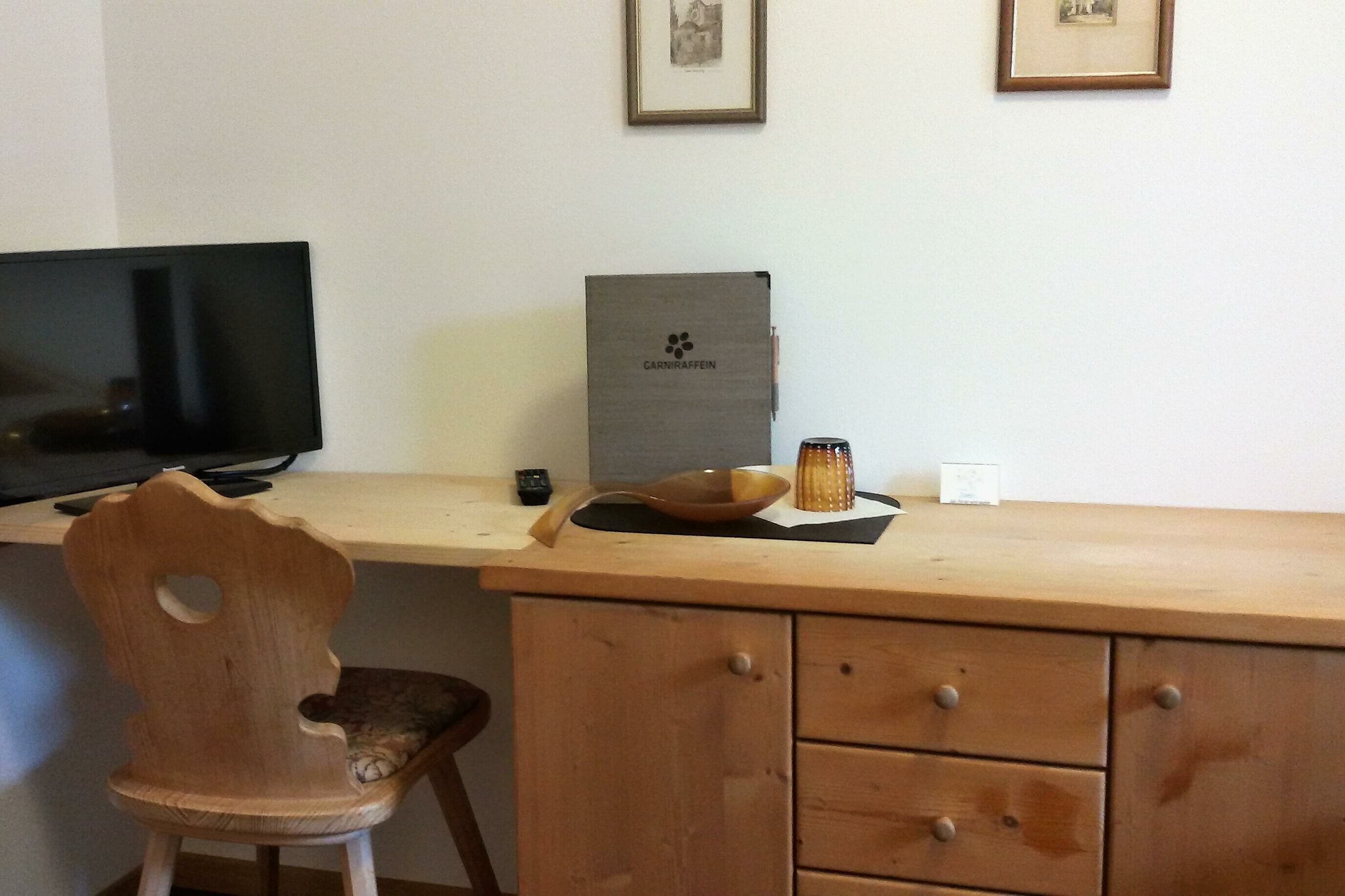 GarniRaffein Zimmertv